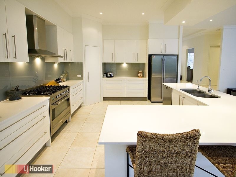 15 Bramwell Court, Cashmere QLD 4500