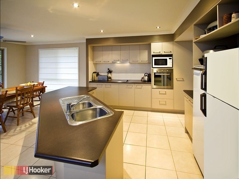 Warner QLD 4500