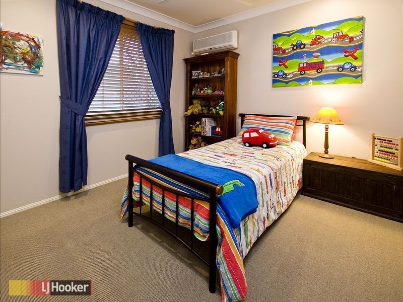 Warner QLD 4500