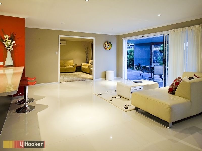 6 Emu Court, Warner QLD 4500