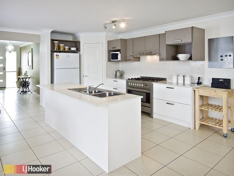 Warner QLD 4500