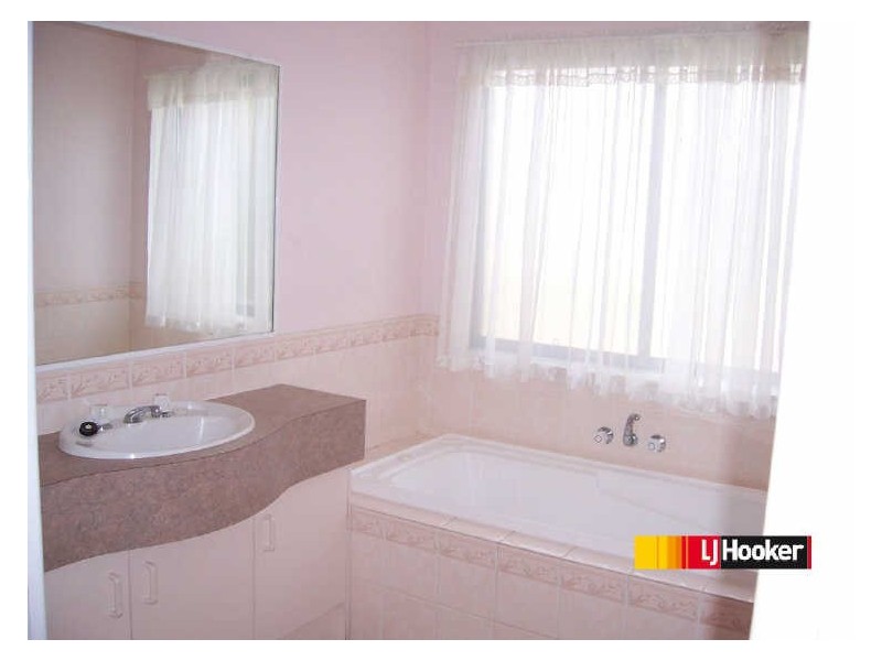 77 Boondooma Circuit, Albany Creek QLD 4035