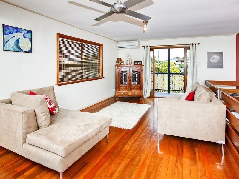 4 Wallaroy Court, Ferny Hills QLD 4055