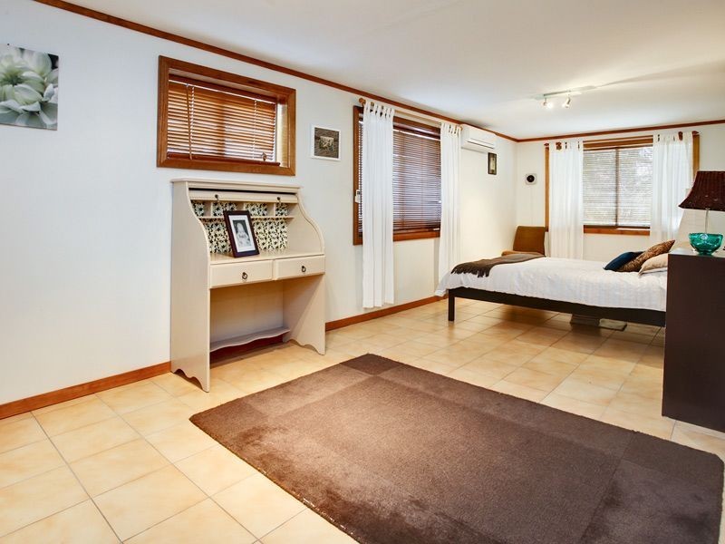 4 Wallaroy Court, Ferny Hills QLD 4055