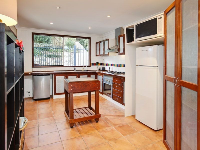 4 Wallaroy Court, Ferny Hills QLD 4055