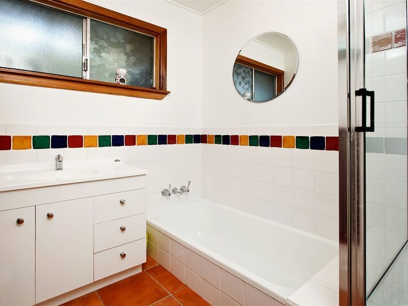 4 Wallaroy Court, Ferny Hills QLD 4055