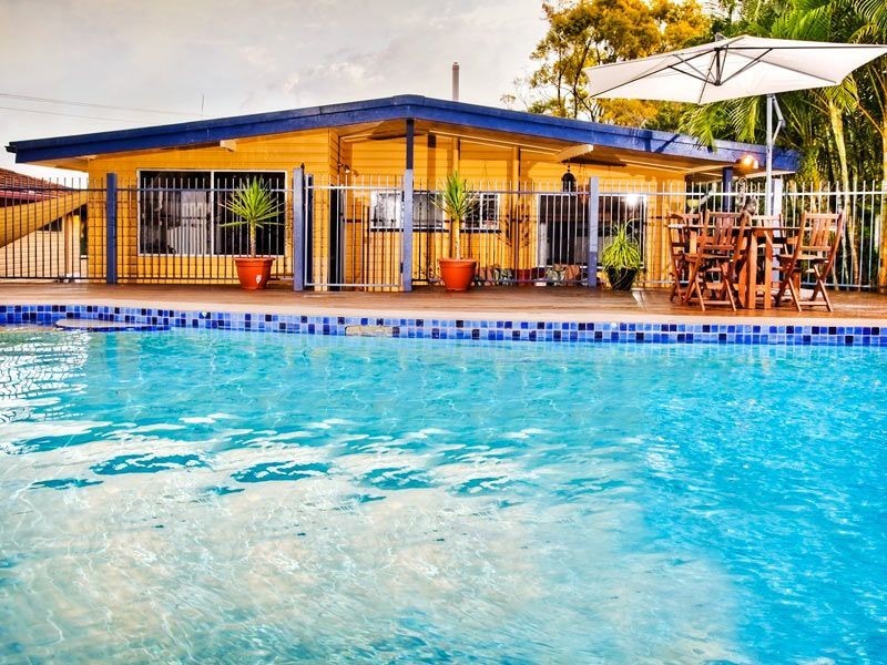 4 Wallaroy Court, Ferny Hills QLD 4055