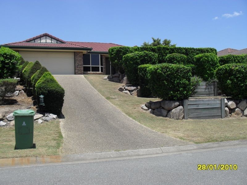 13 Silvereye Crescent, Albany Creek QLD 4035