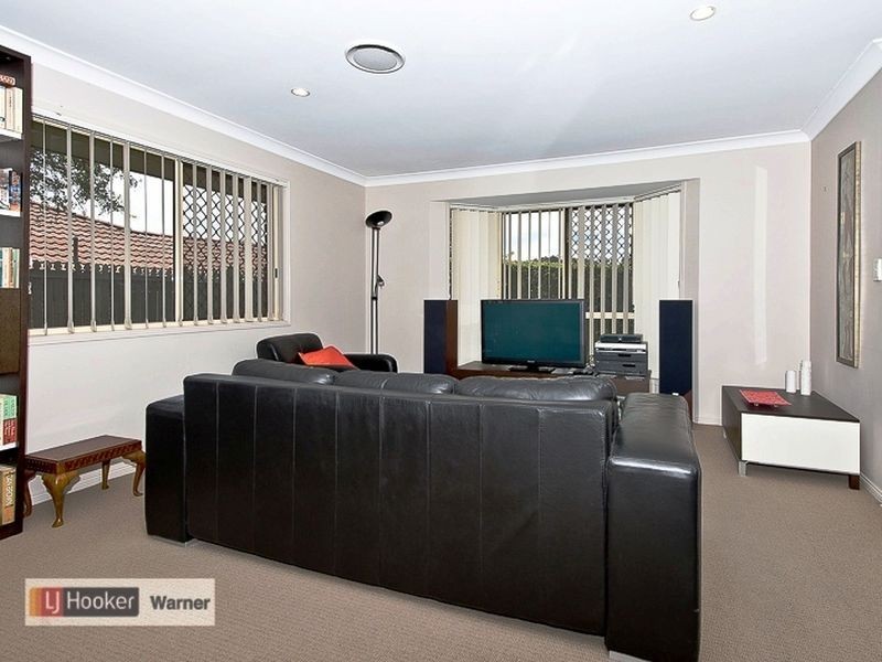 13 Silvereye Crescent, Albany Creek QLD 4035