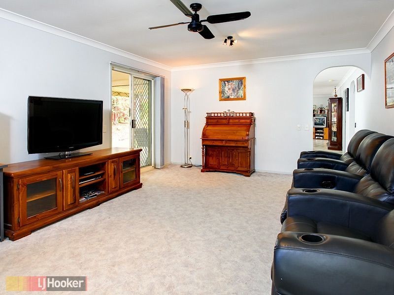 757 South Pine Road, Albany Creek QLD 4035