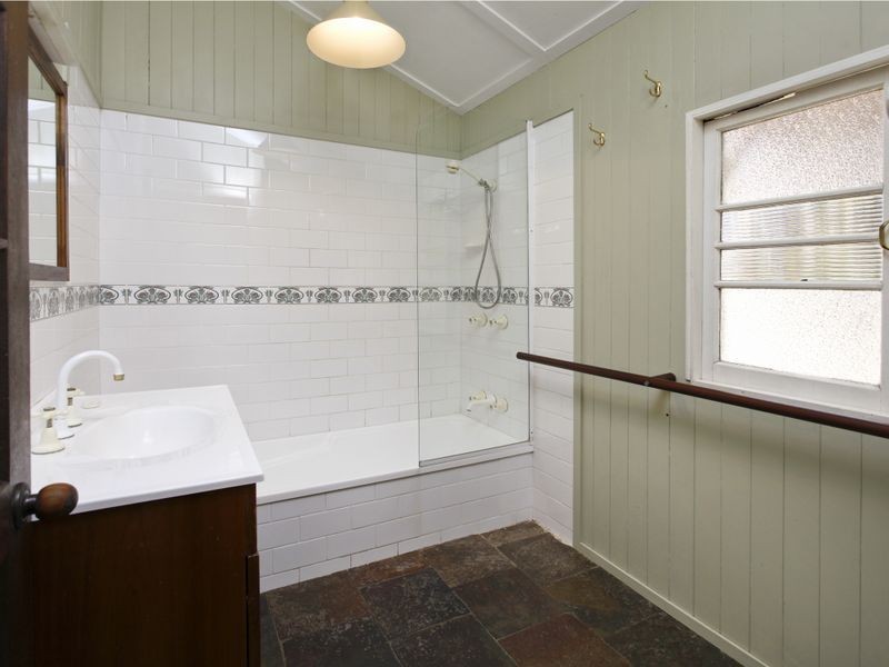 24 Cutbush Road, Everton Park QLD 4053