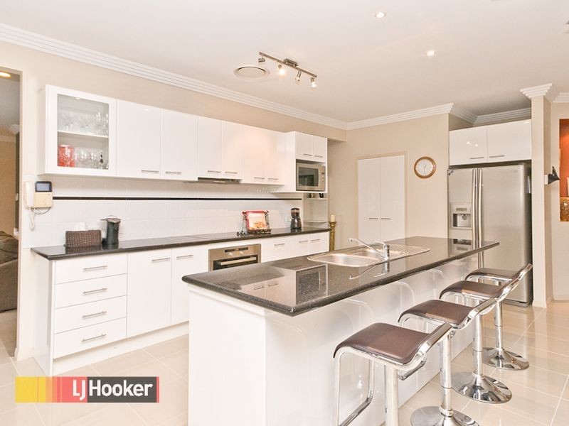 19 Brigadoon Crescent, Eatons Hill QLD 4037