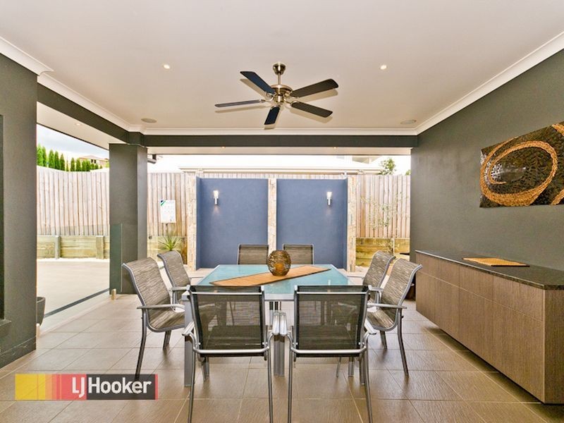 19 Brigadoon Crescent, Eatons Hill QLD 4037