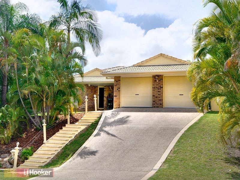 17 Oakmont Crescent, Albany Creek QLD 4035