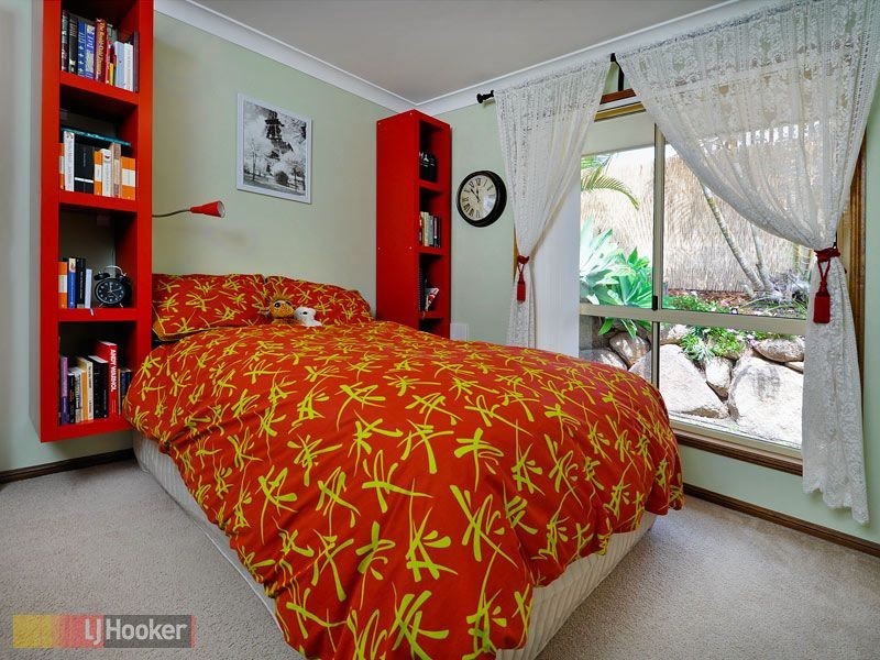 17 Oakmont Crescent, Albany Creek QLD 4035