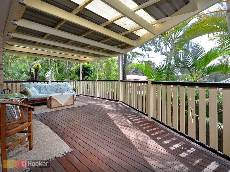 17 Oakmont Crescent, Albany Creek QLD 4035