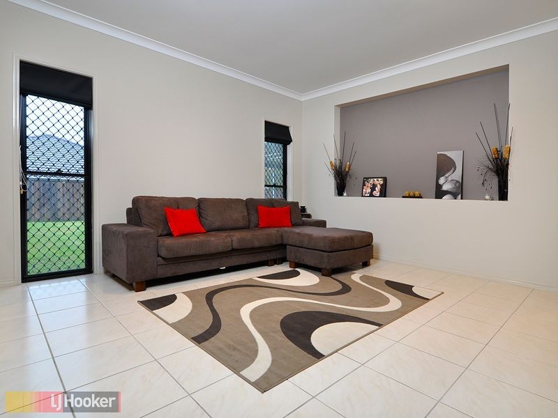 8 Katelyn Court, Cashmere QLD 4500