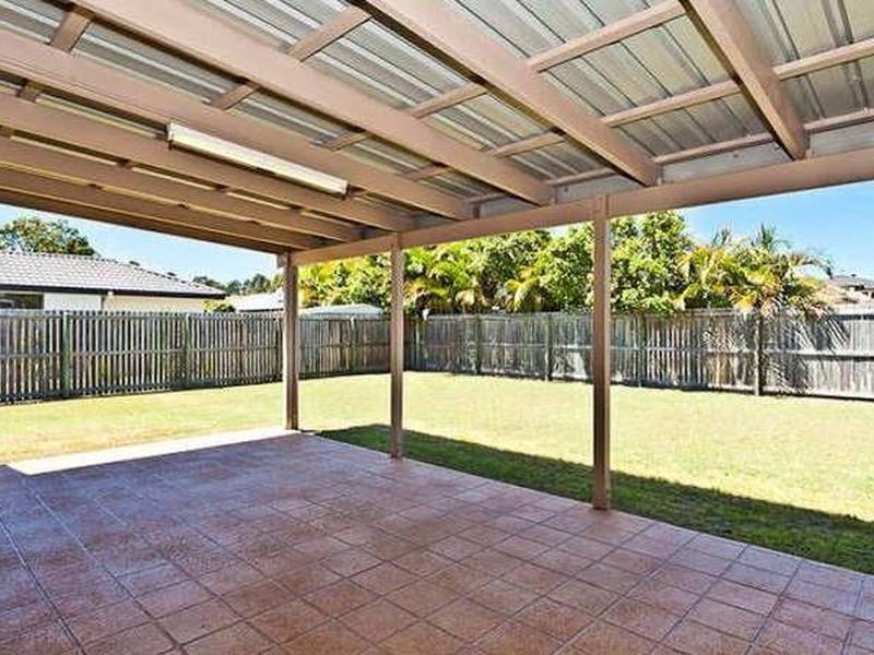 7 King Parrot Court, Cashmere QLD 4500