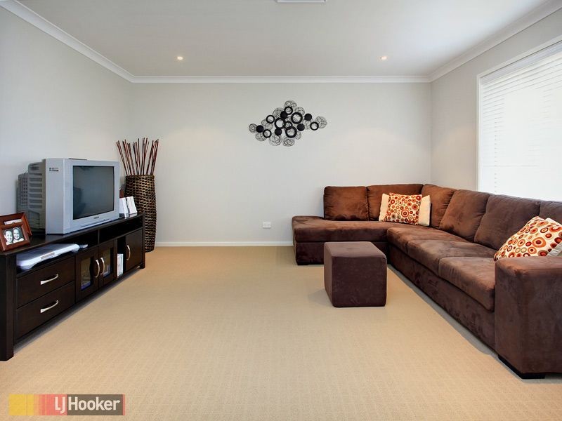 21 Brigadoon Crescent, Eatons Hill QLD 4037