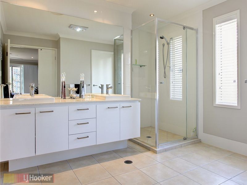 21 Brigadoon Crescent, Eatons Hill QLD 4037