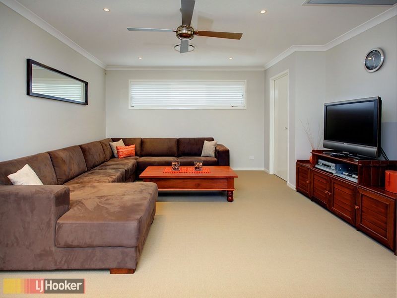 21 Brigadoon Crescent, Eatons Hill QLD 4037