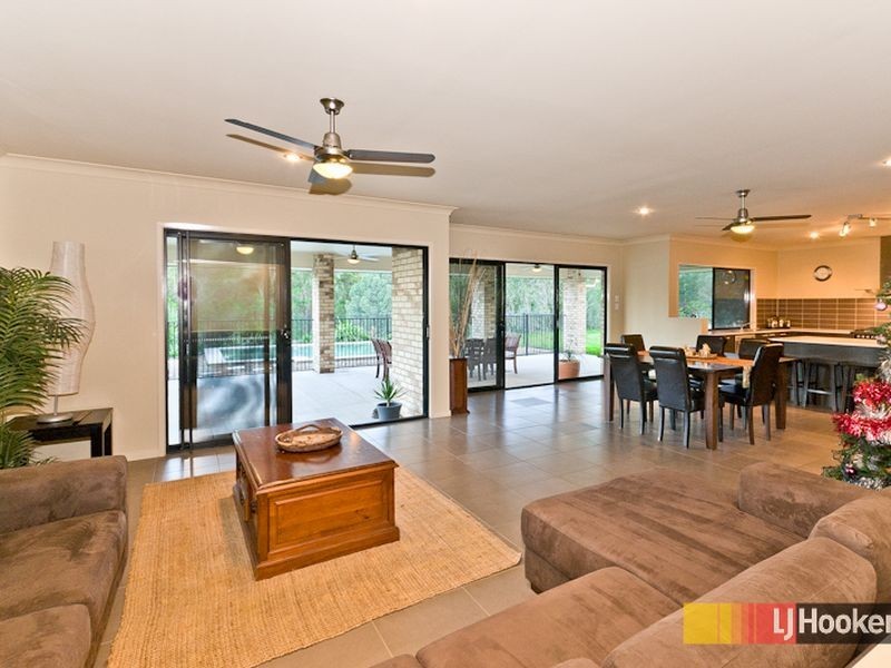 7 Wessling  Close, Cashmere QLD 4500