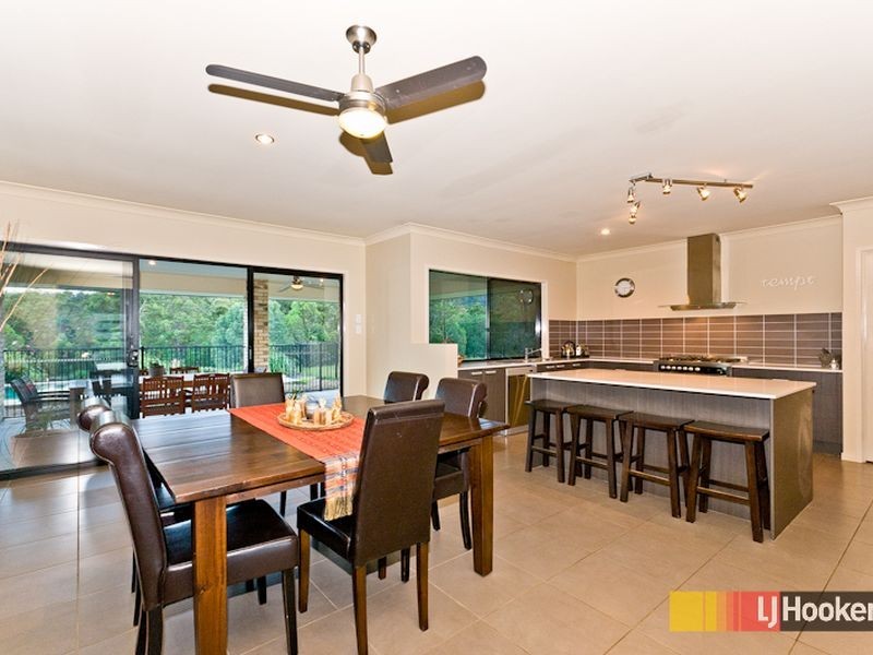 7 Wessling  Close, Cashmere QLD 4500