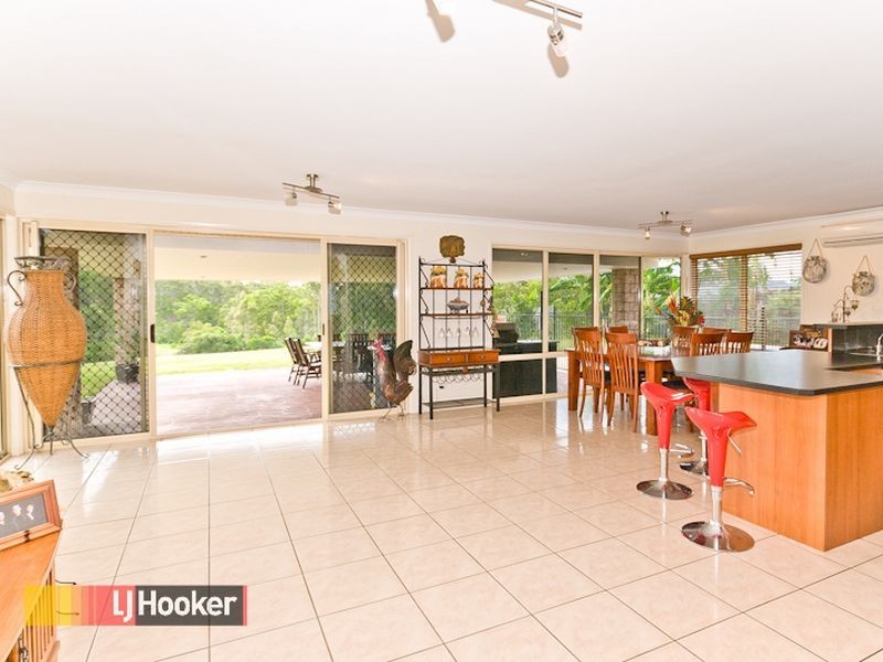4 Brownlow Court, Cashmere QLD 4500