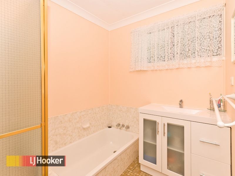 15 Dubarda Drive, Strathpine QLD 4500