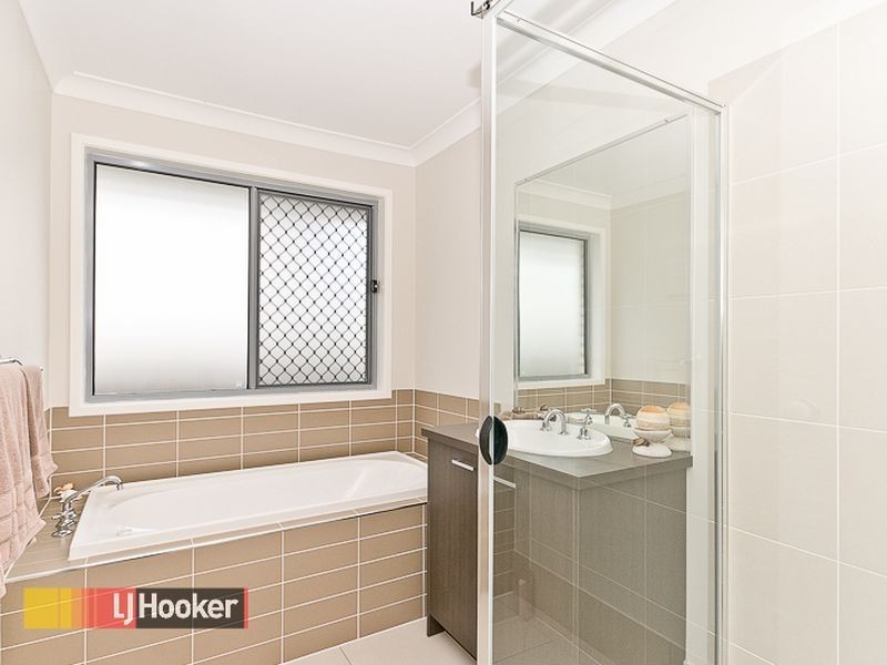 33 Pontiac Circuit, Warner QLD 4500