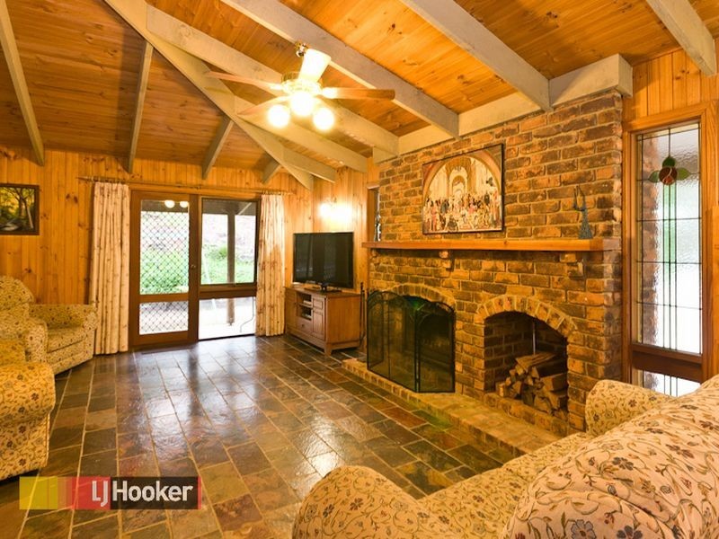 11 Mccartney Court, Cashmere QLD 4500