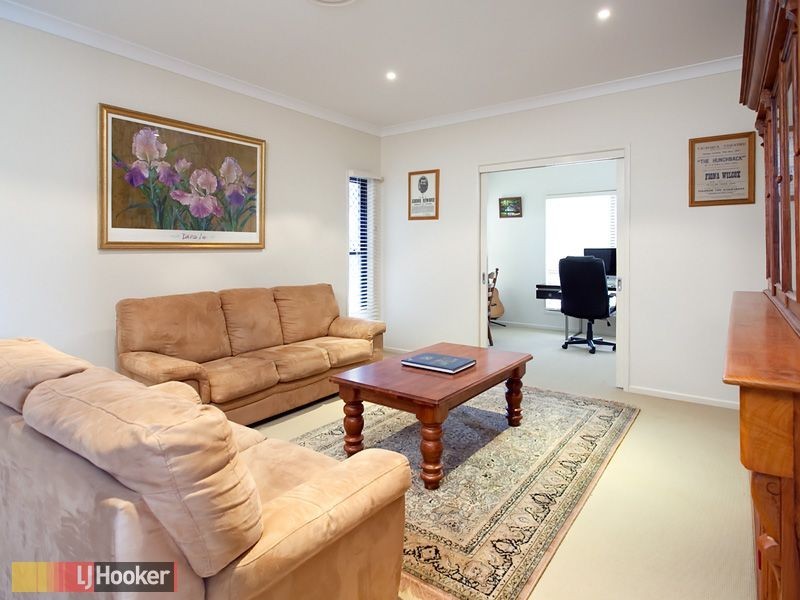 2 Renwood Court, Warner QLD 4500