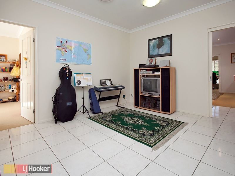 2 Renwood Court, Warner QLD 4500