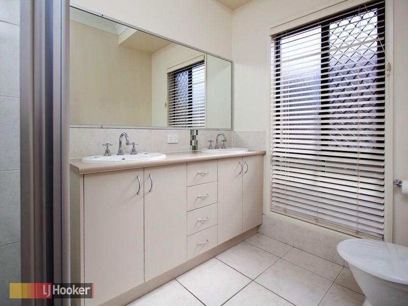 2 Renwood Court, Warner QLD 4500
