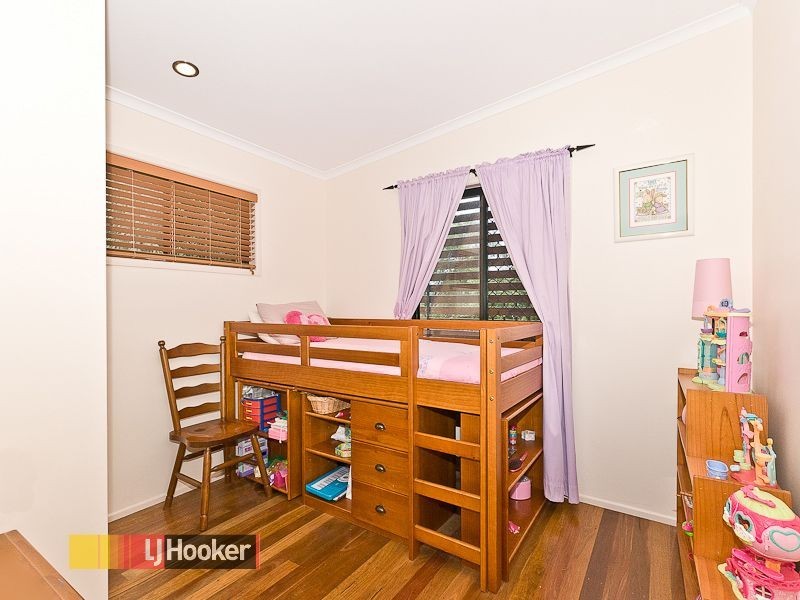 6 Lindfield Dr, Petrie QLD 4502