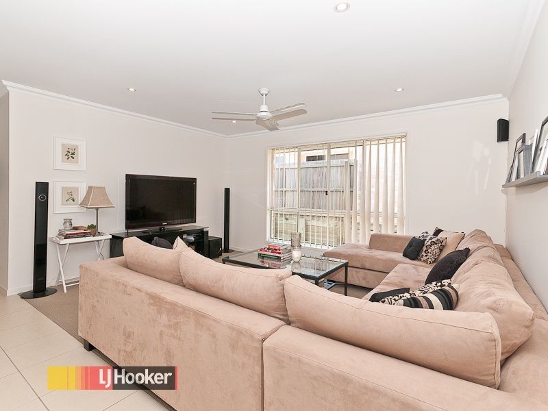 10 Winlock Cct, Warner QLD 4500