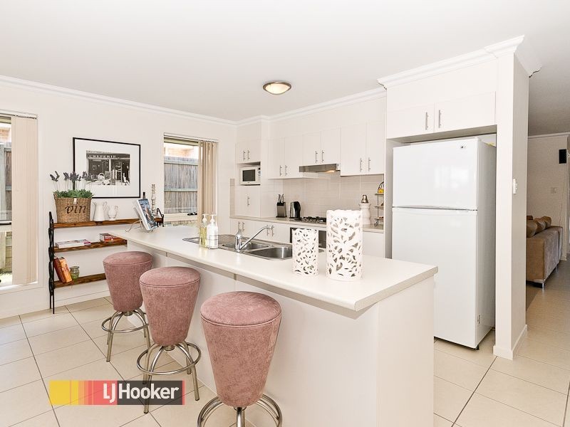 10 Winlock Cct, Warner QLD 4500