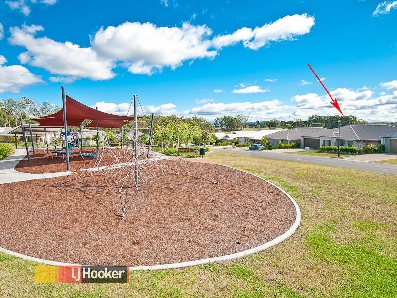 10 Winlock Cct, Warner QLD 4500