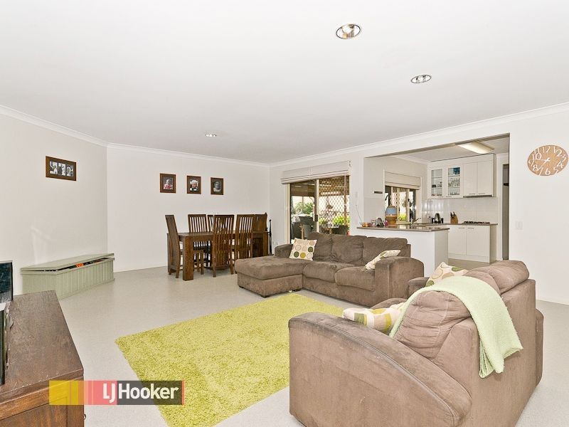 44 Hayward Ave, Cashmere QLD 4500