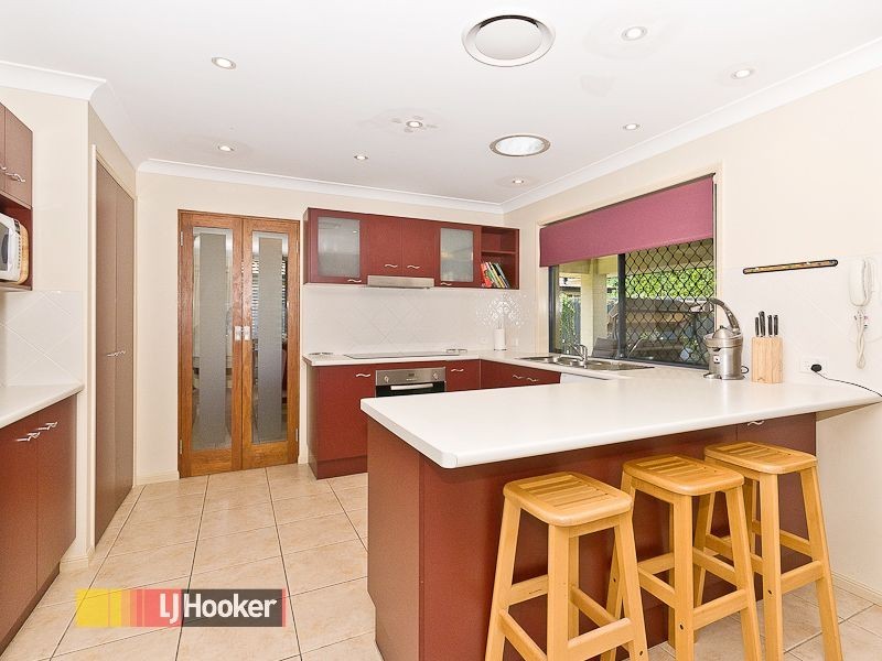 80 Hayward Ave, Cashmere QLD 4500