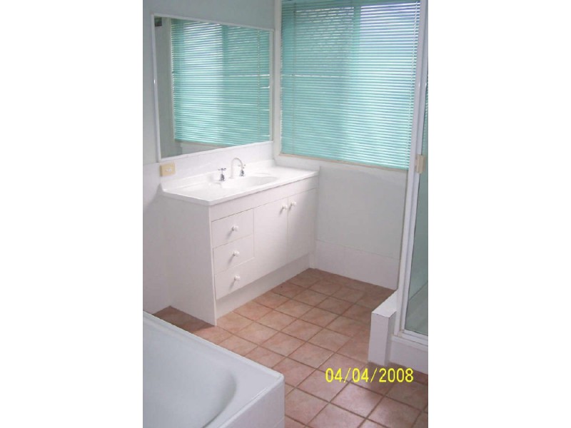 Eatons Hill QLD 4037