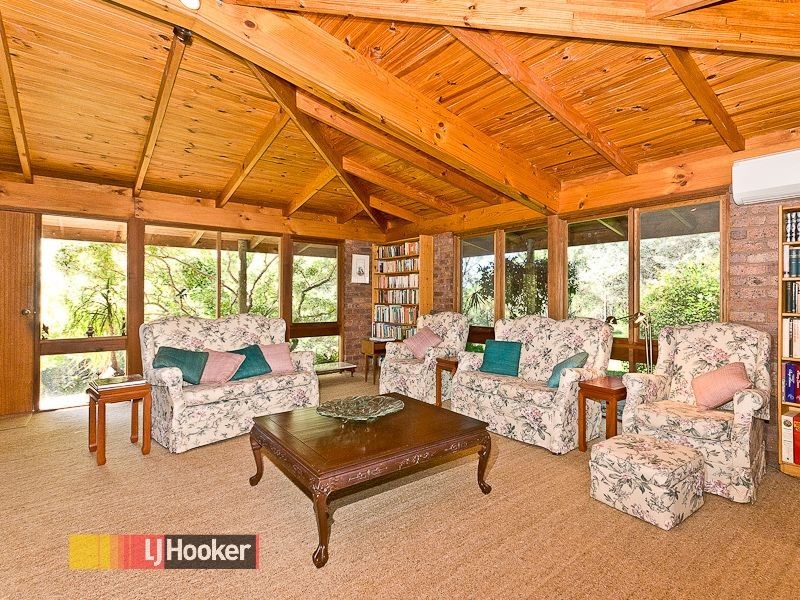 27 Fischle Rd, Cashmere QLD 4500