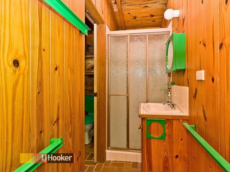 27 Fischle Rd, Cashmere QLD 4500