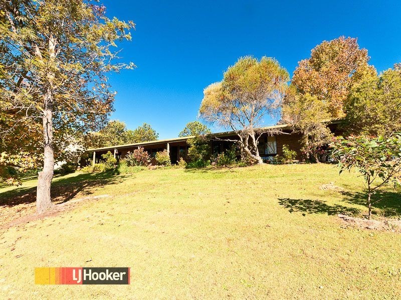 27 Fischle Rd, Cashmere QLD 4500