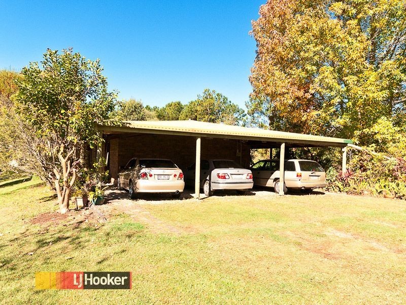 27 Fischle Rd, Cashmere QLD 4500