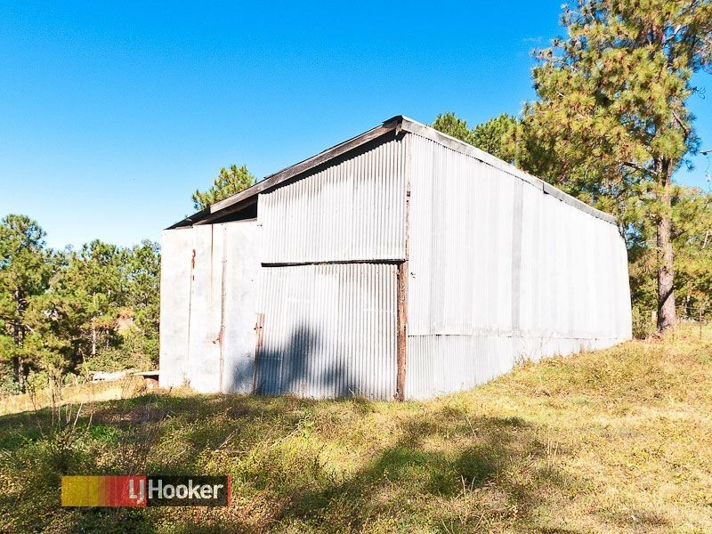 27 Fischle Rd, Cashmere QLD 4500