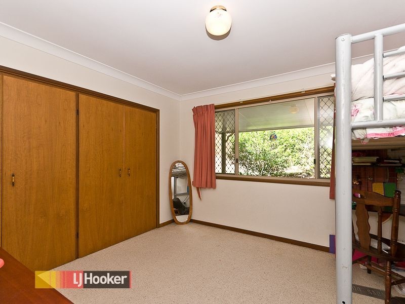 5 Hidden Valley Drive, Eatons Hill QLD 4037