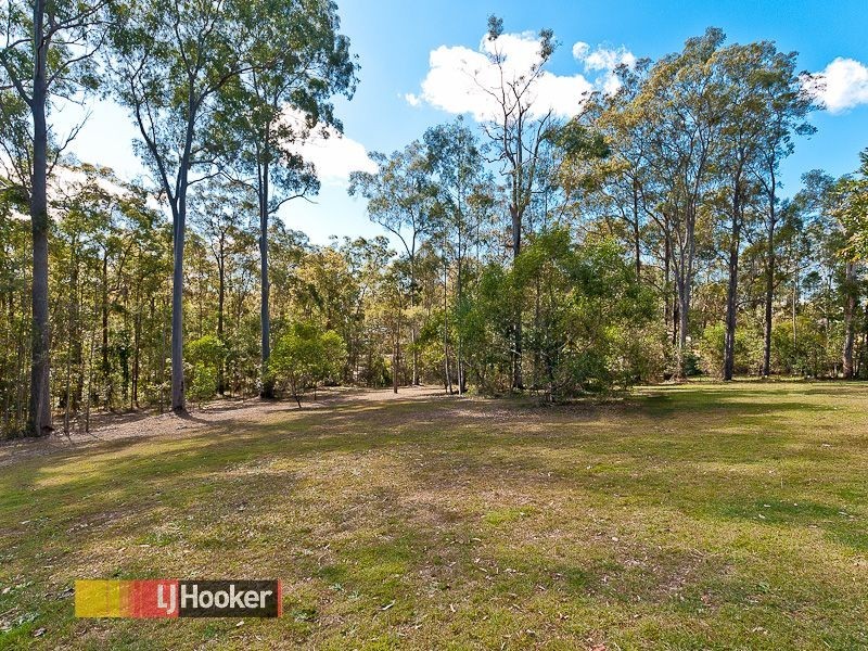 5 Hidden Valley Drive, Eatons Hill QLD 4037