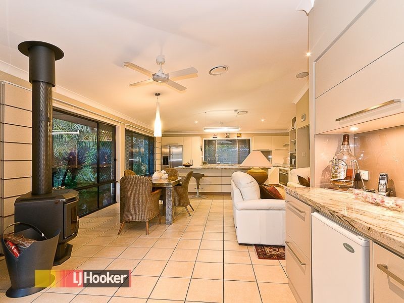 13 Whipbird Court, Cashmere QLD 4500
