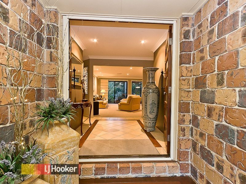 13 Whipbird Court, Cashmere QLD 4500